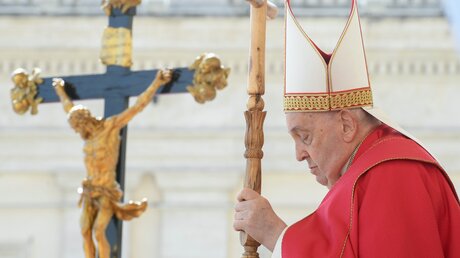 Speculaties over het feit dat de paus geen preek houdt op Palmzondag